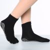 1pair Rainbow Color Non-slip Towel Bottom Yoga Socks, Cozy 5 Toes Split Knitted Calf Crew Socks, Women's Yoga Socks - Black - One-size